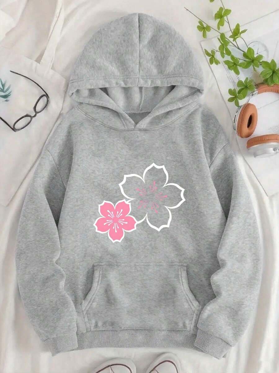 The Pink Floral Print On The Sweatshirt Features A Fresh And Natural Design. This Women's Hooded Sweatshirt With A  Pattern, Printed Letters, And A -Lined Pocket Women's Printed Hooded Sweatshirt - 淺灰色 - 查看 1
