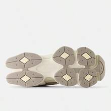 New Balance 9060 - Rain Cloud Grey, Sea Salt & Black Castlerock | Viral 2026 Chunky Platform Sneakers | Premium Suede & Mesh Breathable Trainers | Comfortable ABZORB Midsole Dad Shoes | Authentic Unisex High-Fashion Footwear - 白日夢 - 查看 5