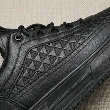Tenis para hombre y zapatos para hombre casuales de moda urbana estilo coreano, sneakers de plataforma con suela gruesa de goma antideslizante y material EVA, calzado deportivo de PU resistente con cordones y texturizados geométricos, tenis cómodos transpirables y ligeros de gran calidad para uso diario, calzado masculino versátil y elegante. - Negro - Ver 6