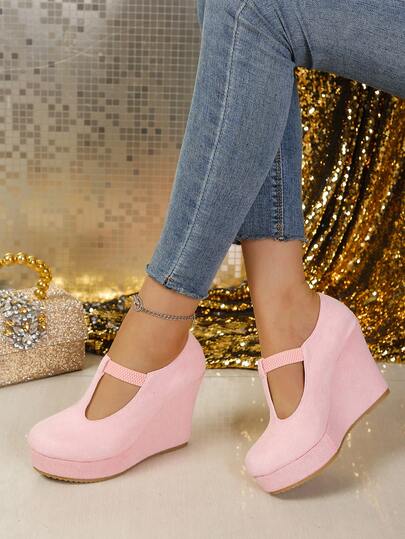 女士百搭复古T字带厚底坡跟鞋，春秋季新款低帮高跟大码鞋