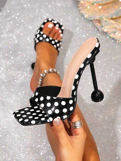 Giày sandal cao gót chấm bi mới năm 2026 dành cho nữ, mũi vuông, quai mảnh gợi cảm, kiểu dáng tối giản, hở gót, thích hợp cho mùa hè.