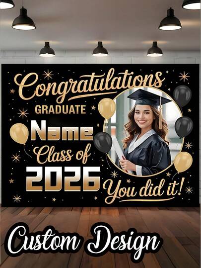 1 pieza - Póster de graduación personalizado, pancarta de graduación personalizada con texto/imagen del nombre, pancarta plana 2D con patrón de graduado sonriente y texto "Celebrar la clase de 2026", adecuado para decoración de fiesta de cumpleaños, celebración de vacaciones, boda, reunión juvenil, fiesta familiar o escolar.