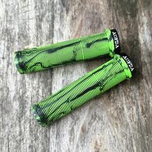 AOFDA 135mm Universal Mountainbike Lenkergriffe, Einzelverriegelung, Gummi-Lenkerüberzüge in Mischfarben, rutschfest, stoßdämpfend, Zubehör für Offroad-Fahrräder - Verschiedenfarbig - Übersicht 12