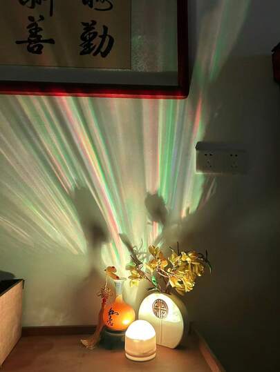 1个16色可调北极光波浪投影灯，带遥控器，多色氛围灯，适用于卧室、节日、派对、露营、生日惊喜装饰，营造温馨空间，迷你投影灯