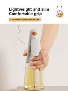 防漏且符合人体工学的喷雾按钮。360° 细雾喷洒，均匀分布精油。耐用且耐热的玻璃瓶身。 - 查看 7