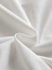 Girls' Short-Sleeved Summer T-Shirt With A Creative "Pink Car" Print, Available In Pink, White, And Other Colors. Made Of 100% Polyester Fiber, It's Slightly Stretchy, Has A Round Neck, And A Regular Fit. This Casual And Sporty Sweater Is Hand-Washable And Suitable For Holiday Parties Or As A Gift For Christmas Or Birthdays. It's Ideal For Girls' Summer Beach Outfits, Comfortable, Durable, And Stylish For Everyday Casual Wear. - 白色 - 查看 3