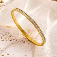 Bộ 5 chiếc vòng tay bằng thép không gỉ kiểu dáng tối giản thanh lịch, đính đá Zirconia, trang trí bằng những ngôi sao lấp lánh sang trọng, phụ kiện cao cấp dành cho nữ. - Vàng - Xem 4