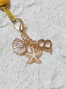 Bohemian Style Gold Letter Keychain With Shell And Starfish Decor, A-Z Letters Available, Beach And Holiday Themed Accessory, Ideal Gift For Friends, Students, Family, Beach Lovers, Vacation Essentials, Boho Fashion Accessory Suitable For Travel, Summer And Daily Use Personalized Keychain Gifts For Mother, Father, Graduation, And Teacher - Multicolor - View 26
