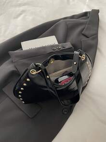 Fashionable Retro Punk Rivet Shoulder Bag, Large Capacity Dumpling-Shaped Underarm Bag, Versatile Handbag For Women - Black - View 4