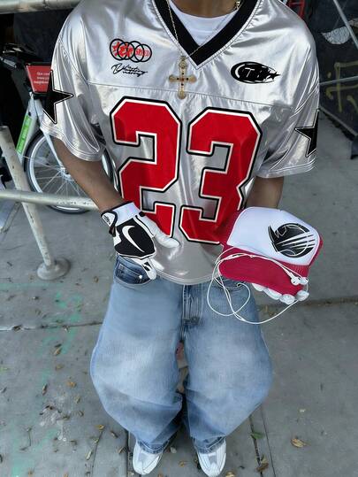 Áo thun nam mùa hè thể thao, màu trơn, phối họa tiết số, cổ chữ V, tay ngắn, kiểu dáng tối giản, in họa tiết, phong cách thường ngày.