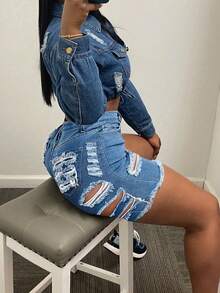 MUZZ浅蓝色牛仔短裤套装，适合夏季度假、休闲派对、音乐节等场合，时尚性感破洞弹力修身直筒短裤，带口袋，适合海滩、夜店等场合。 - 淺色水洗藍 - 查看 3