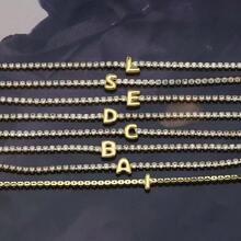 1条18K镀金手链，经典白色锆石A-Z字母链手链，女士礼物 - 金色 - 查看 2