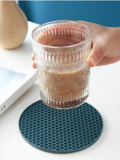 1 قطعة/10 قطع من أطباق السيليكون المقاومة للحرارة بألوان عشوائية - أطباق دائرية مانعة للانزلاق لأسطح المطبخ والطاولات، حصيرة سيليكون مقاومة للحرارة، حصيرة قدر مقاومة للحرق للمنزل، حصيرة طاولة طعام، وسادة قهوة، لاستخدامات الرحلات والشواء في الهواء الطلق