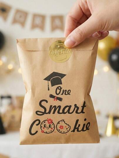32个装 - 毕业季牛皮纸袋，毕业派对装饰礼品袋，带金色贴纸的礼品包装纸袋，适合毕业派对用品（36个装 = 16个袋子 + 16张贴纸）
