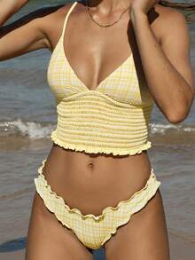 新款女士优雅甜美可爱黄白格纹两件式三角比基尼套装，学院风Y2K清新海滩度假风泳装，采用褶皱露脐上衣、细肩带、V领、荷叶边和性感丁字裤设计，褶皱弹力特殊纹理面料，适合夏季海滩度假、泳池派对、热带之旅、音乐节、婚礼假期等场合。 - 黃色 - 查看 3