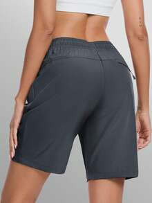 KEFITEVD Women's Hiking Shorts Lightweight Quick Dry 8" Golf Shorts Water Resistant With 3 Zipper Pockets - 深灰色 - 查看 2