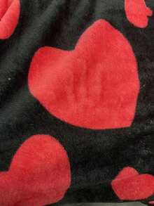 1 pieza Manta con diseño de corazón, regalo para parejas, material de cachemira sintética, manta de piel de conejo ultra suave y lisa que proporciona una experiencia de sueño cálida y cómoda para la cama, el sofá, el chal, la decoración de otoño y la decoración de la habitación - Negro - Ver 8