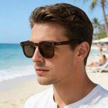 1 chiếc kính thời trang tối giản cá nhân hóa cao cấp dành cho nam, gọng vuông kiểu retro, phù hợp cho du lịch, giải trí, dự tiệc, đi biển và sử dụng hàng ngày. - Khung màu xám trong suốt hình lá trà - Xem 3