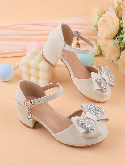 婚礼、派对、节日花童鞋，适合所有年龄段的女孩，经典舒适百搭的白色蝴蝶结平底鞋，饰有水钻，适合搭配礼服、演出、芭蕾舞、公主风服饰。