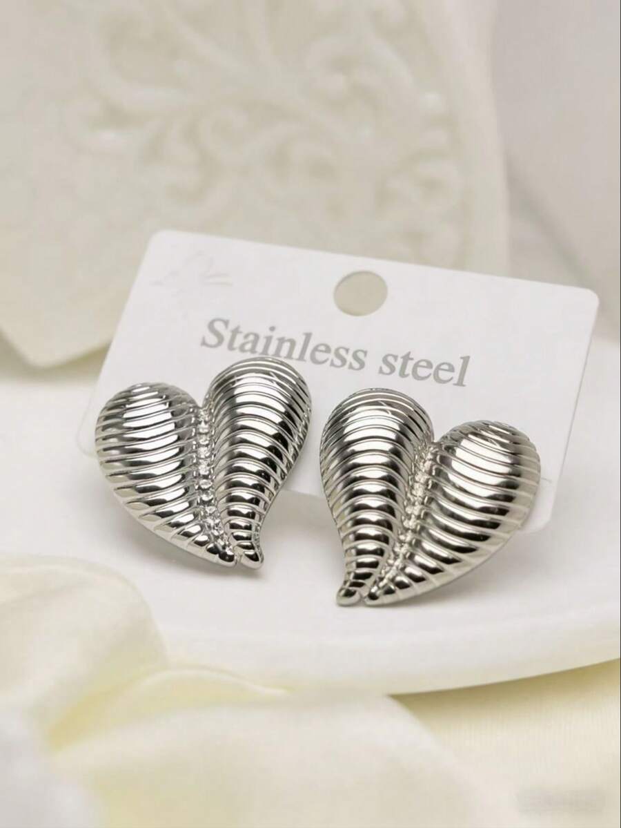 Women's Silver Heart Textured Stud Earrings - Fashionable Stainless Steel Heart Earrings. Minimalist Y2K Style Studs Are Lightweight, Anti-Oxidation, And Comfortable To Wear. Suitable For Daily Wear, Work, Dates, Parties And Special Occasions, Whether For Daily Wear, Holiday Celebrations, Vacation Travel Or Party Gatherings, They Are An Excellent Choice. - Silver - View 1