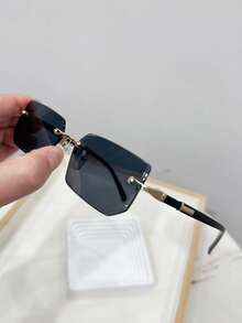 1pc Men's Casual Retro Square Frameless Black Fashion Glasses, Suitable For Daily Wear And Street Photography - Black - View 4