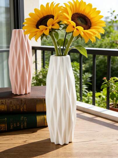 1个简约纯色花瓶，适用于鲜花、干花，可作家居装饰、桌面摆件，适用于办公室、客厅、卧室、餐厅、花园、阳台、花店、甜品店、咖啡馆，也可作为生日礼物、节日礼物、母亲节礼物、返校装饰、学习用品、厨房装饰花瓶。