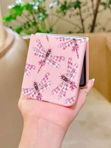 Grid 1pc Fashionable And Simple Skin Feel PC Material Cute And Simple Cute Pink Checkered Little Dragonfly Element Folding Phone Case, Can Protect And Prevent Falling For: SamsungGalaxy Zflip 3/Zflip 4/Zflip 5/Zflip 6/Zflip 7/ Find N3 Flip/ Razr 50 Ultra/ Razr 60 Ultra/ Rallazar 60/ Razr 50/XiaomiMIX Flip/Galaxy Z Flip7 FE - Pink - View 3
