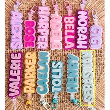 1PC Custom Name Acrylic Luggage Tag, Personalized Double Layer Bold Letter Bag Accessory, DIY Cute Colorful Backpack Pendant Luggage Tag, Cute Custom Name Acrylic Keychain, Acrylic Nameplate, Colorful Backpack Pendant Gift, Perfectly Suitable For Backpack Pendants, Luggage Tags, Travel Accessories, Lunchbox Labels, Family Member Labels, School Team Member Accessories, Gift Bag Tags, Daily Wear, Very Suitable For Gifting Family And Friends, Perfect Birthday Holiday Gift, Anniversary Gift - 彩色 - 查看 17