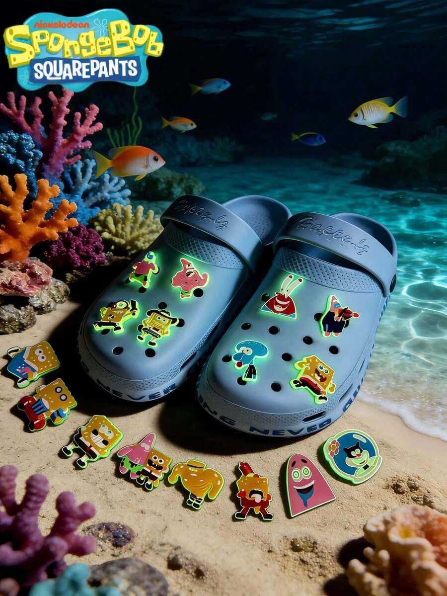 SpongeBob SquarePants Bộ trang trí tiệc sinh nhật chủ đề SquarePants gồm 6/12/24 món, họa tiết dễ thương, hình dáng độc đáo, hình chiếc giày phát sáng trong bóng tối, thích hợp cho túi đi biển, guốc, dép xăng đan. Được làm từ chất liệu PVC, có thể dùng làm vật trang trí giày, mặt dây chuyền giày, quà tặng sinh nhật, Giáng sinh, Ngày lễ tình nhân, Halloween. Có thể dùng làm mặt dây chuyền cho guốc gỗ rỗng, guốc gỗ rỗng, phụ kiện guốc gỗ rỗng. Các kiểu trang trí giày bằng cao su mềm ngẫu nhiên, thích hợp làm quà tặng sinh nhật, quà tặng ngày lễ, quà nhét túi quà và quà nhét tất Giáng sinh. - Nhiều màu - Xem 1