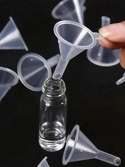 Set de 5 embudos pequeños de plástico transparente, embudo mini, embudo de llenado, embudo de plástico, embudo pequeño, embudo de llenado de cosméticos, dispensador de muestras de perfume, divisor de muestras de perfume, dispensador de bomba, dispensador de viaje fácil de usar, adecuado para botellas de laboratorio, aceites esenciales, perfumes, especias, arena, pintura y polvo - Herramienta esencial para una medición y transferencia precisas, adecuada para perfumes, aceites esenciales y manualidades | Herramienta de llenado de líquidos transparente