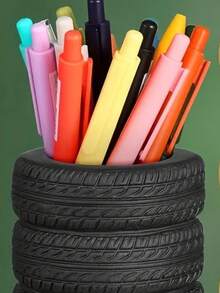 1 chiếc hộp đựng bút hình lốp xe ngộ nghĩnh - Chất liệu PVC đen bền chắc với họa tiết chữ cái, dụng cụ sắp xếp bàn làm việc phù hợp cho trường học và văn phòng. - 1PC - Xem 3