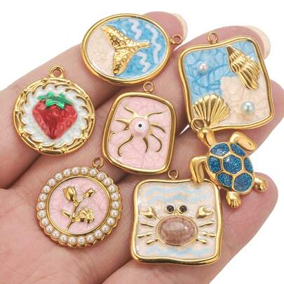 1 pieza Colgante de verano de acero inoxidable 304 chapado en oro de 18K de la serie de frutas y océano con varios elementos, colgante de mujer para hacer collares y pulseras, accesorio adecuado para vacaciones de playa y uso diario de las mujeres