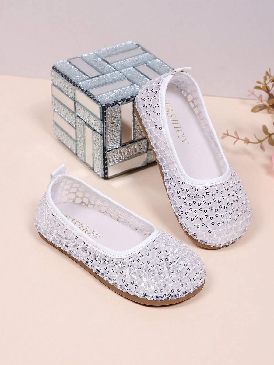 1 đôi giày bệt màu trắng cho bé gái sơ sinh/trẻ nhỏ, chất liệu lưới trong suốt + sequin bạc lấp lánh, mũi tròn, đế nông, mềm mại, chống trơn trượt, kiểu dáng slip-on, thời trang, thanh lịch, phá cách, dễ thương, đính pha lê, phù hợp cho sinh hoạt hàng ngày, kỳ nghỉ, tiệc tùng, mọi mùa. - trắng - Xem 1