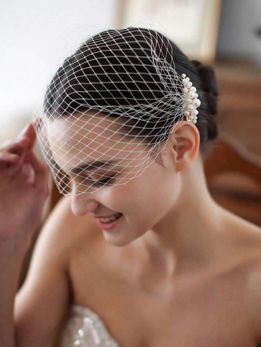1pc Pearl Decor Hair Clip Veil, Suitable For Party, Wedding, Birthday And Other Occasions,Summer,Beach - White - View 1