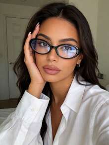 一副个性化百搭椭圆形女士眼镜，时尚眼镜，适合旅行和日常佩戴 - 黑框白片 - 查看 4