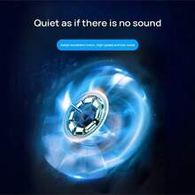 Lenovo El soporte para portátil ZJA8 cuenta con un sistema de refrigeración turboalimentado de seis niveles para una disipación de calor completa y evita la acumulación de calor. Su elegante iluminación ambiental RGB ayuda a mantener calientes los portátiles para juegos. - Ver 6