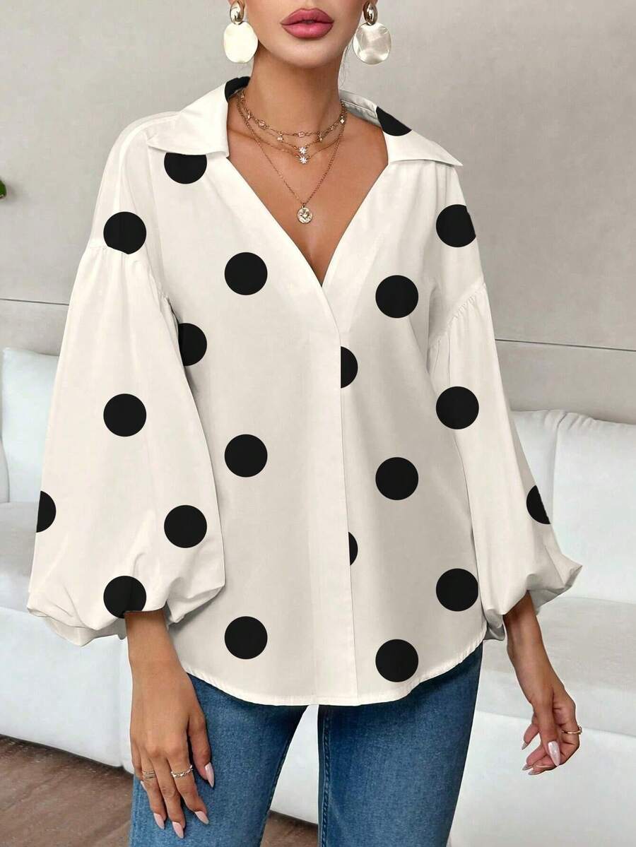Blusa elegante de manga larga con estampado de lunares para mujer de talla grande, blusa holgada de manga farol de cuello en V, estilo casual de vacaciones de primavera en blanco [estampado aleatorio]