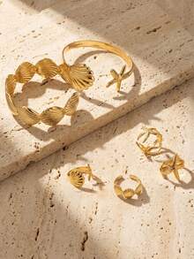 Set de 6 piezas de anillos y pulseras ajustables con diseño minimalista de estrellas de mar y conchas, joyería de alta calidad con encantos occidentales para playa y resort, el mejor regalo de joyería de playa para mujeres, adecuado para vacaciones en la playa, fiestas, citas, verano y regalos - Dorado - Ver 4