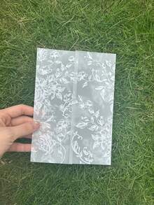 12张白色花卉图案半透明5英寸x7英寸纸质邀请卡套装 - 婚礼邀请函包装 - 透明婚礼风格 - 查看 6
