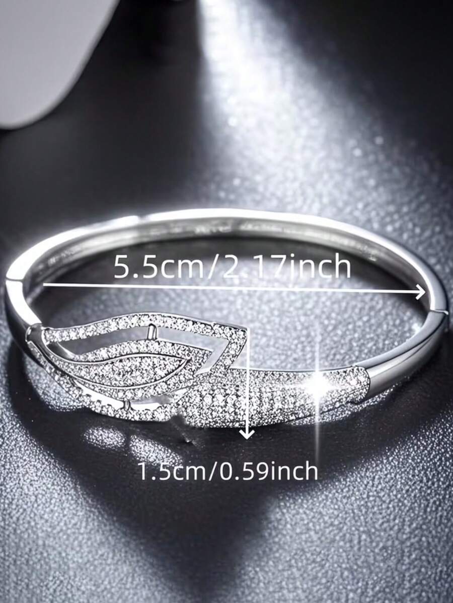1pc Elegant Luxury Leaf-Shaped Sophisticated Women's Bracelet, Suitable For Daily Wear And Holiday Gatherings - Multicolor - View 1