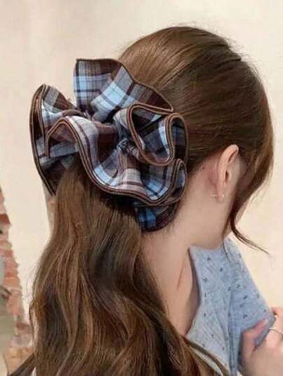 1 chiếc dây buộc tóc ren kẻ caro tối giản kiểu Hàn Quốc, phù hợp với kiểu tóc đuôi ngựa cho nữ. Bao gồm dây buộc tóc, phụ kiện tóc và dây chun buộc tóc, kết hợp hoàn hảo với váy áo cao cấp, với dây buộc tóc búi 4 lớp họa tiết da báo. Dây buộc tóc đuôi ngựa sử dụng dây buộc tóc và dây chun, phù hợp cho sinh hoạt hàng ngày hoặc chăm sóc tại nhà.