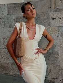 2026 Cream Deep V-Neck Bodycon Maxi Dress – Sexy Sleeveless Ruched Waist Gown, Elegant Party Evening Wear - trắng - Xem 2