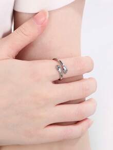 1枚女士温柔拥抱设计开口戒指，百搭简约通勤饰品，个性定制饰品，适合母亲节礼物和日常佩戴 - 白色 - 查看 2