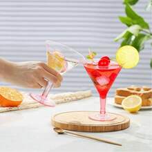 5盎司香槟杯，可重复使用的香槟杯，透明塑料马提尼杯 - 适用于鸡尾酒、香槟、甜点，也可作为可重复使用的慕斯杯、果汁杯、迎宾饮料杯、饮品杯使用。 - 查看 3