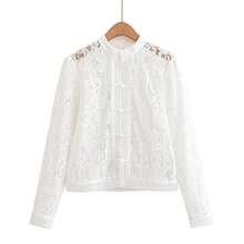 女士时尚Y2K日常蕾丝钩编立领修身半透明白色衬衫，优雅泡泡袖设计，蕾丝镂空纽扣细节，优雅叠穿上衣 - 白色 - 查看 11