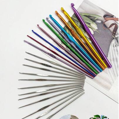 22pcs Crochet Hook Set, 0.6-6.5mm Small Size Hooks In 22 Gauges, With Storage Box For Convenient Organization And Portability, DIY Handcraft Knitting Tools Suitable For Lace, Dolls, Scarves, Sweaters, Ideal For Beginners And Experienced Crocheters