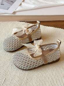 1 Đôi giày công chúa đế bằng mềm mại, chống trượt, kiểu dáng dễ thương, chất liệu lưới rỗng, có nơ, dành cho bé gái, hàng mới về mùa hè 2026. - Vàng - Xem 4