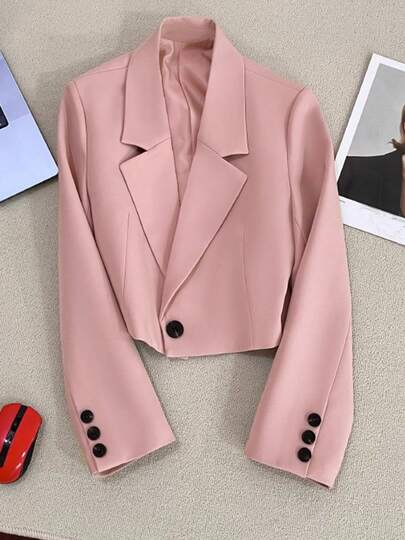 New Spring/Autumn Designer Short Blazer Jacket, Elevating Your Look. As A Minimalist Casual Women's Short Suit Jacket, It Exudes Elegance, Youth, And Vitality. Suitable For Attending Banquets, Weddings, Valentine's Day Or Other Important Occasions, As Well As Parties.
