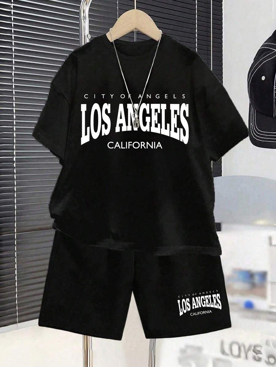 Conjunto casual diario de camiseta de manga corta con cuello redondo y estampado de letras, y pantalones cortos para niño pequeño - Negro - Ver 1