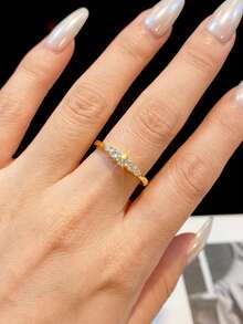 1枚奢华925纯银订婚戒指，镶嵌5颗闪耀莫桑石钻石，女士珠宝礼物，情人节礼物 - 五鑽莫桑戒指 - 查看 3